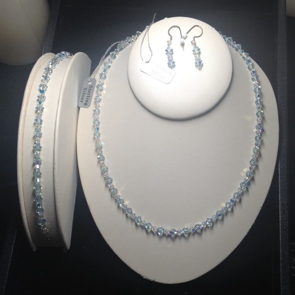Swarovski Jewelry - SWAROVSKI CRYSTALS - Necklace