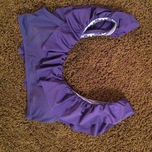 Von Maur ruffle bikini top