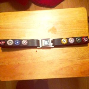 Belt. Soda cap belt with seat belt buckle!like new