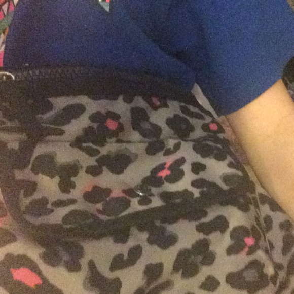 BRAND NEW JOE BOXER PURSE - Picture 2 of 3