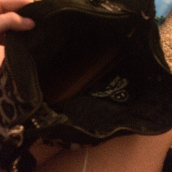 BRAND NEW JOE BOXER PURSE - Picture 3 of 3