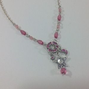 PINK BEAD CHARM NECKLACE