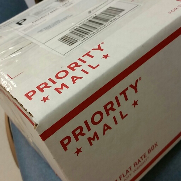 Coach - Picture 1 of 1