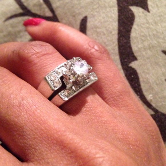 Wedding band & engagement ring