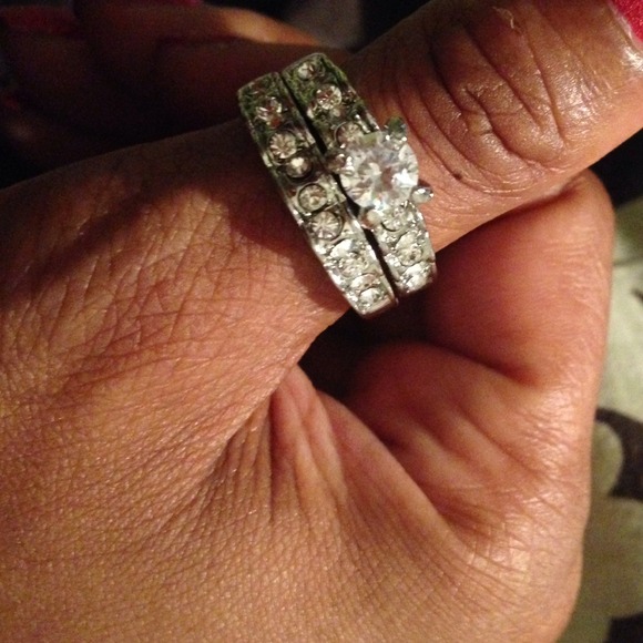 Wedding band & engagement ring