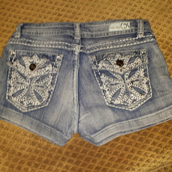Shorts - Picture 2 of 2