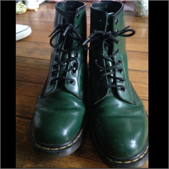 Dr. Martens Boots - Green Dr. Martens