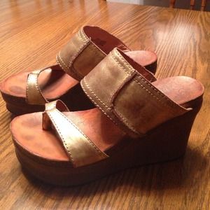 OTBT Gold Heels