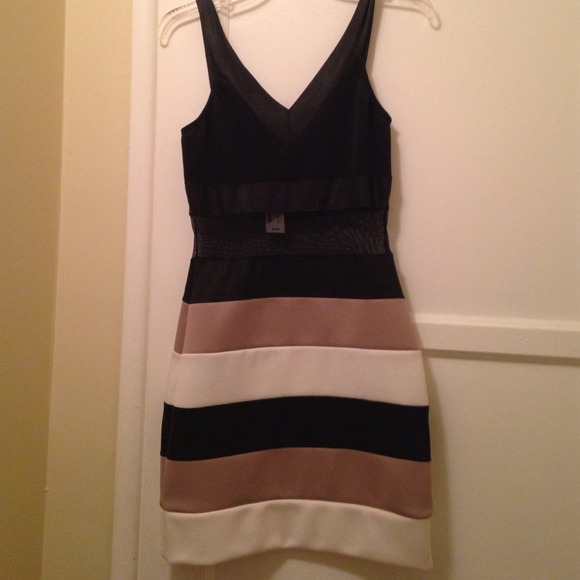 Black /tan/ white dress ...