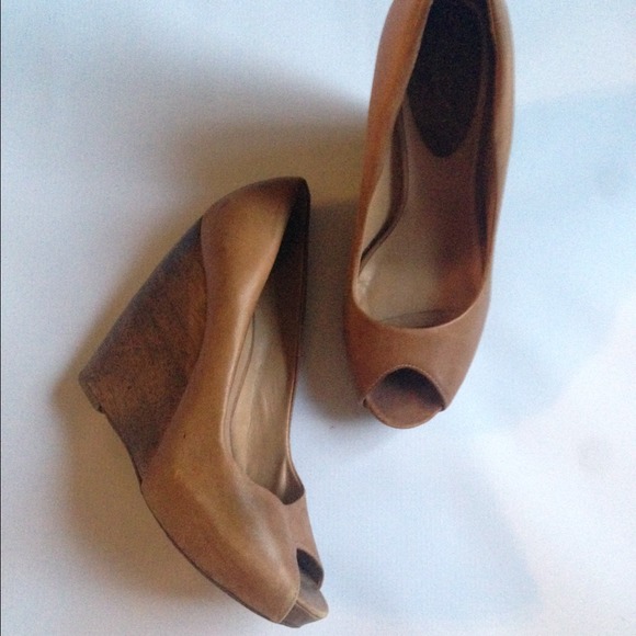 Aldo / nude wedges / Sz 7