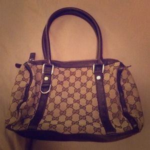 ♦️PRICE DROP♦️Inspired brown/tan GG purse!