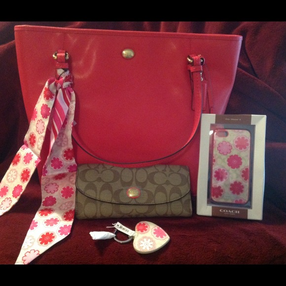 SOLD.      Coach hand bag and matching Accessaries