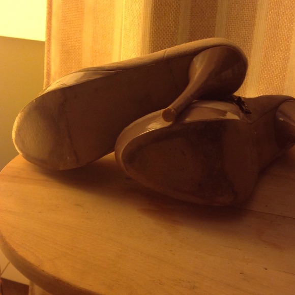 🌸 Booties 🌸 - Picture 3 of 4