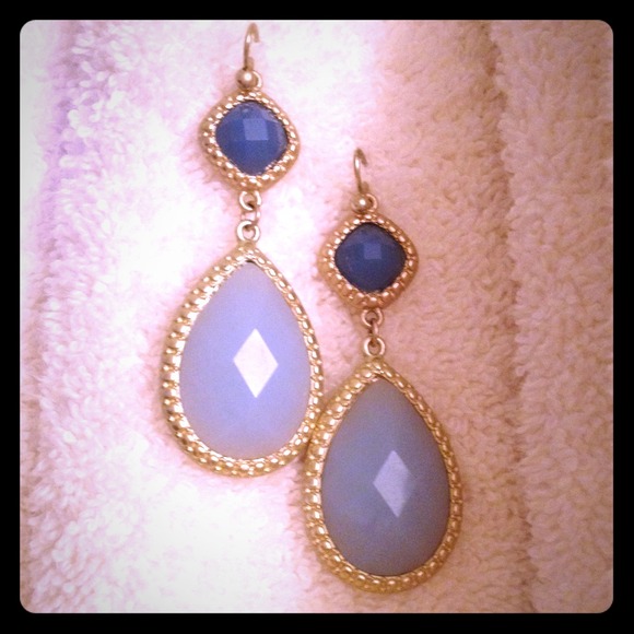 Bundle of earrings!