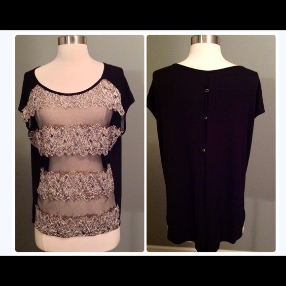 🎉Sold!🎉Nashville boutique top!