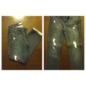 Distressed Boyfriend jeans by Bullhead Denim