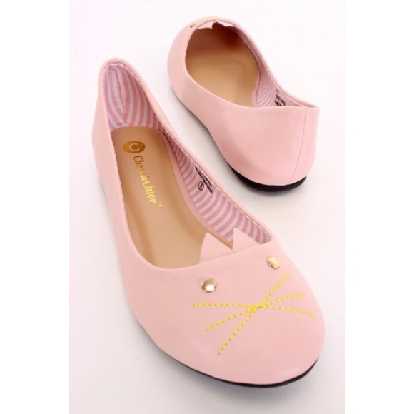 SOLD🚫 Kitten Ballet Flats in Blush Pink -So cute! - Picture 2 of 3