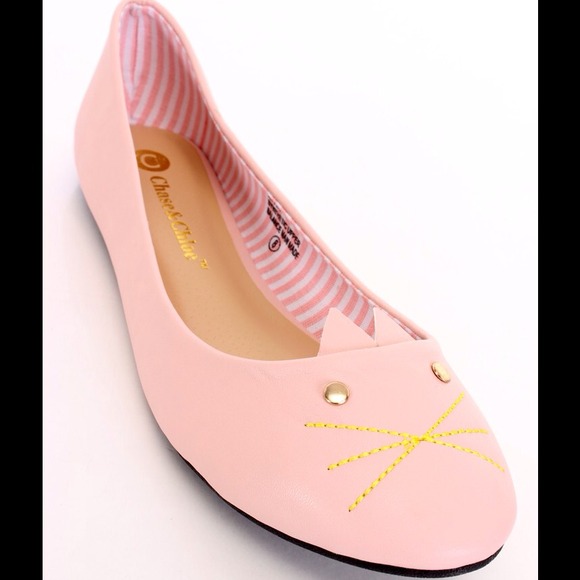 SOLD🚫 Kitten Ballet Flats in Blush Pink -So cute! - Picture 3 of 3