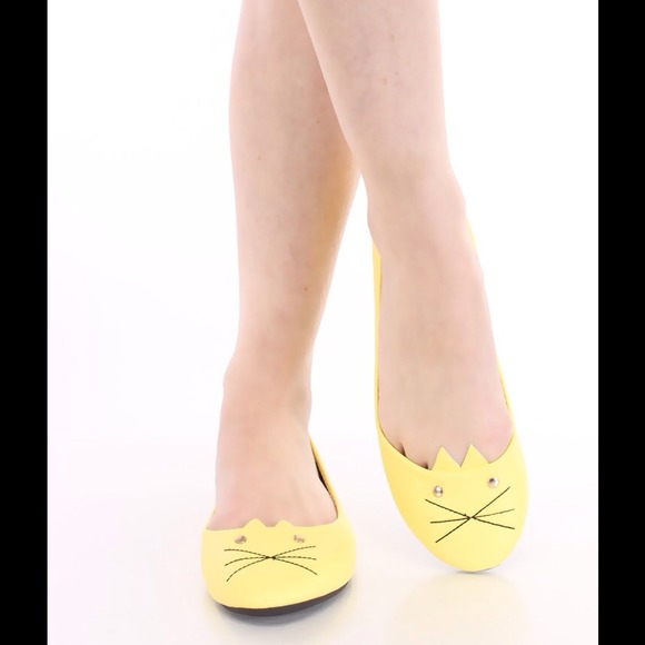 💛 Kitten Faux Leather ballet flats - Picture 1 of 4