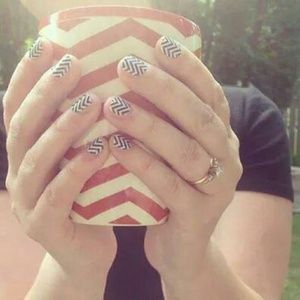 Ask me about my nails! !