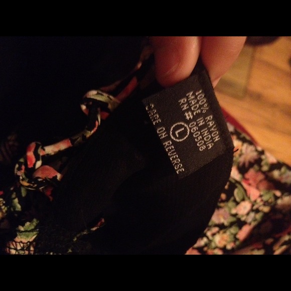 🎉HP 2/15/15🎉Pink flowers dress with FREE Belt - Picture 3 of 3