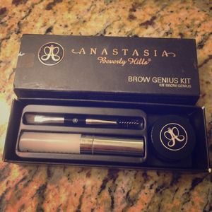 ⚠️reserved for maclover27 Anastasia Brow Genius Ki