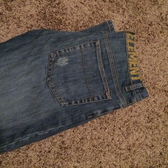 Men's Regular Fit Denim - Picture 1 of 4