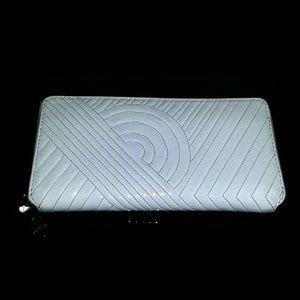 REED KRAKOFF PATENT LEATHER WALLET