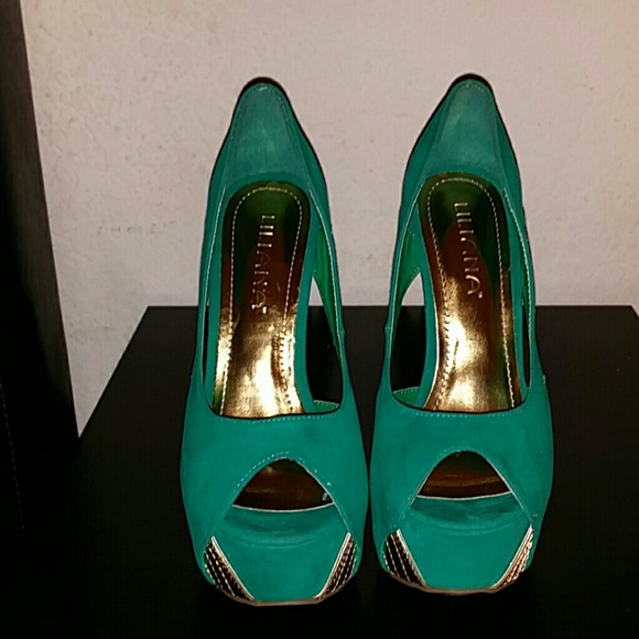 Sexy Green and Gold Heels