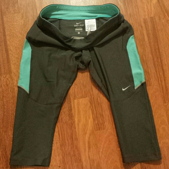 Nike Dri-fit capris