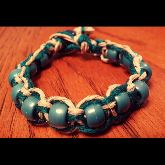 SOLD Blue Beaded Hemp Bracelet/Anklet SUMMER SALE - Picture 2 of 4