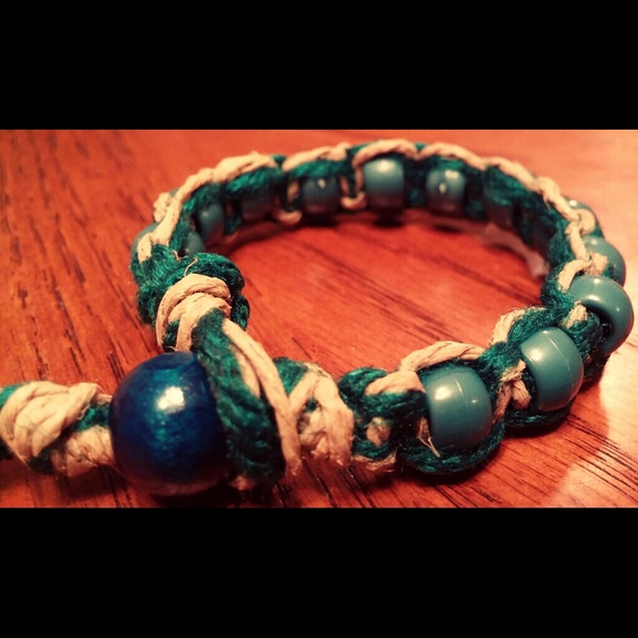 SOLD Blue Beaded Hemp Bracelet/Anklet SUMMER SALE - Picture 3 of 4