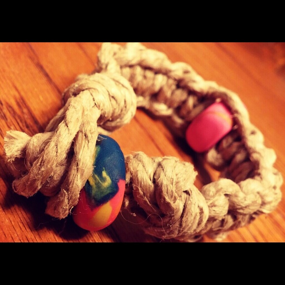 Thick Hemp Bracelet w/Pink Bead HANDMADE - Picture 3 of 4