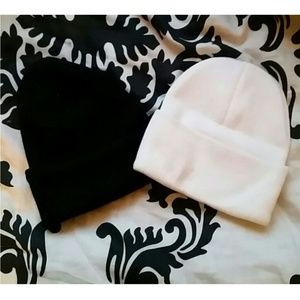 Black & White Beanie Bundle