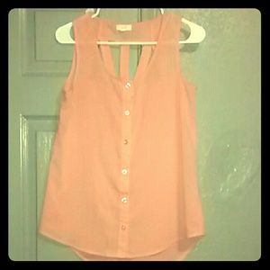 M blouse with cute back opening