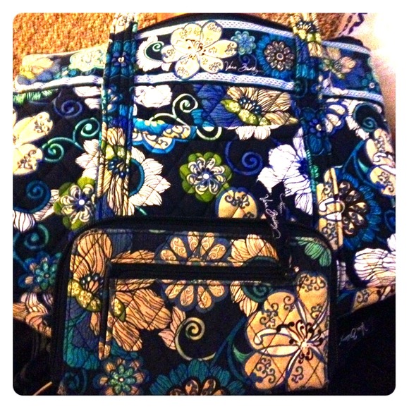 Vera Bradley Floral Blue Tote And Matching Wallet!