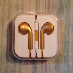 RARE Gold IPhone 5 Earbuds ✨🎧