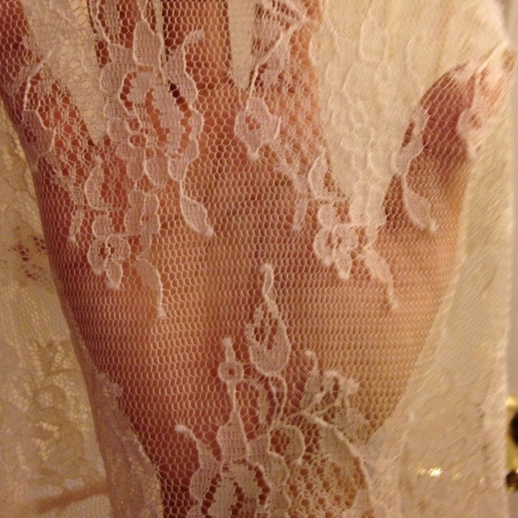 Lace top - Picture 3 of 3