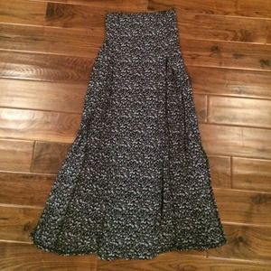 Brandy Melville Maxi skirt with two slits.