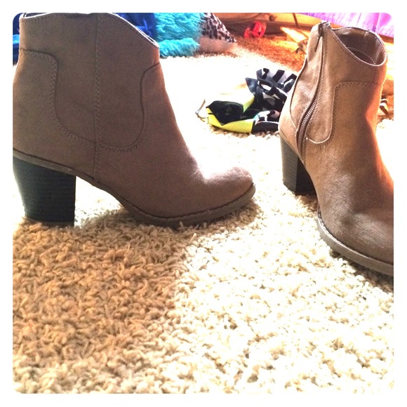 Trades accepted - Picture 1 of 3