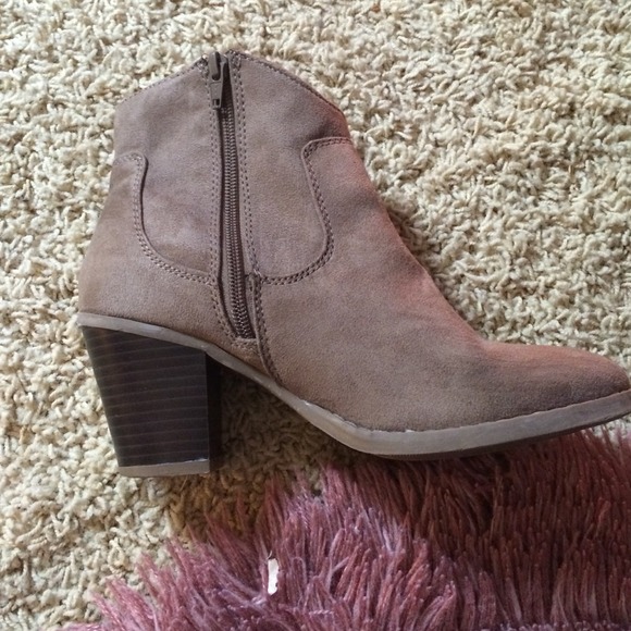 Trades accepted - Picture 2 of 3