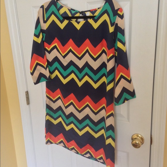 Multi-colored 3/4 Sleeve Chevron Tunic Dress