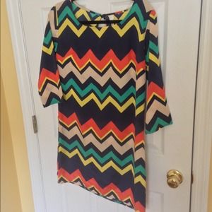 Multi-colored 3/4 Sleeve Chevron Tunic Dress