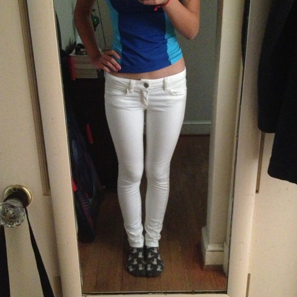AE White Jeans