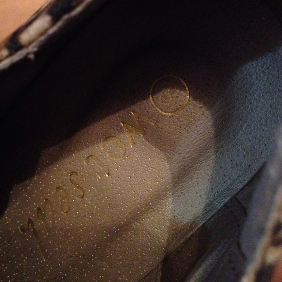 Shoes - Picture 3 of 3
