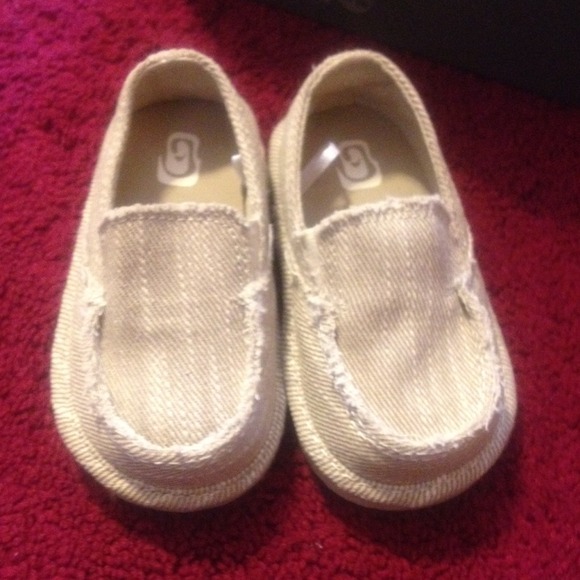 Size 5 - Picture 2 of 2
