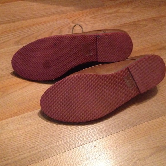 Shoes - Picture 2 of 3