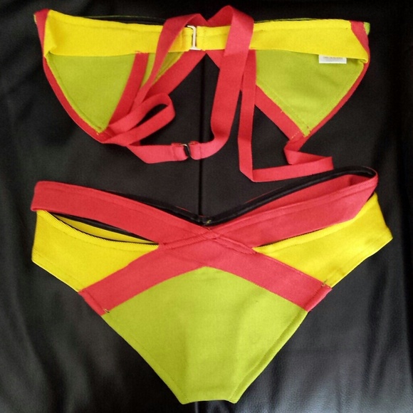 Bandage Bikini - Picture 2 of 4