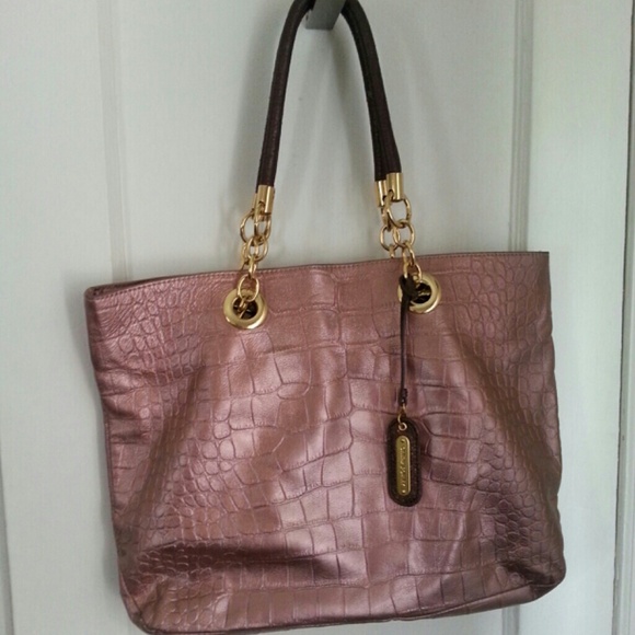 $SOLD$Blush Pearl Pink Cynthia Rowley Leather Tote - Picture 2 of 4