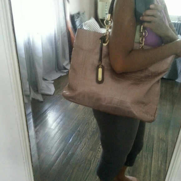 $SOLD$Blush Pearl Pink Cynthia Rowley Leather Tote - Picture 3 of 4